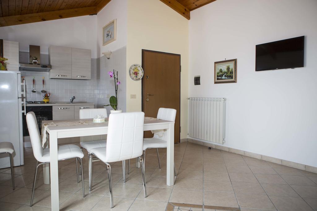 Appartamento Villa Degli Ulivi 圣安吉洛 客房 照片